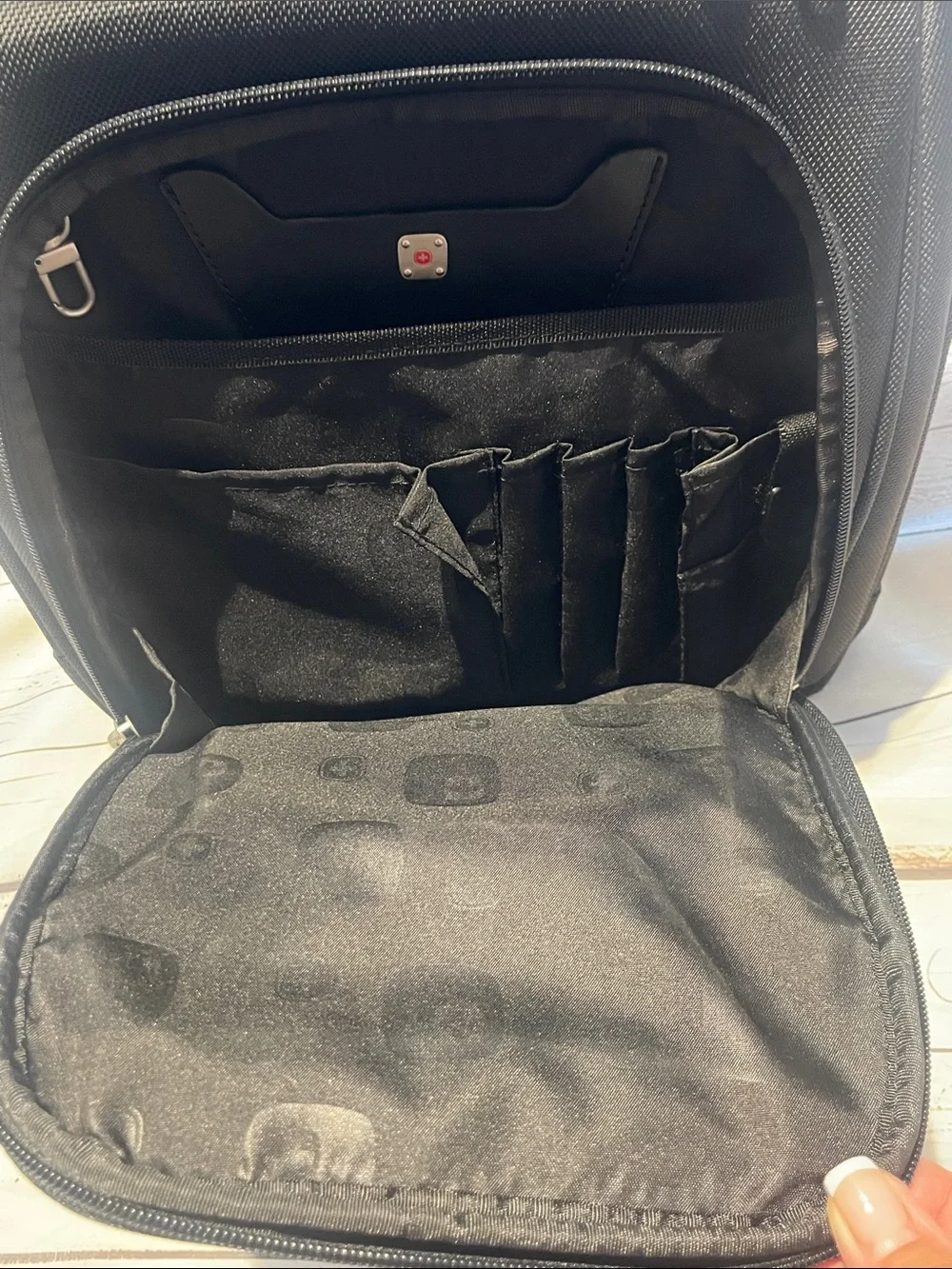Dallchi-Sankyo Swiss Gear Black Men's Travel Backpack Preowned